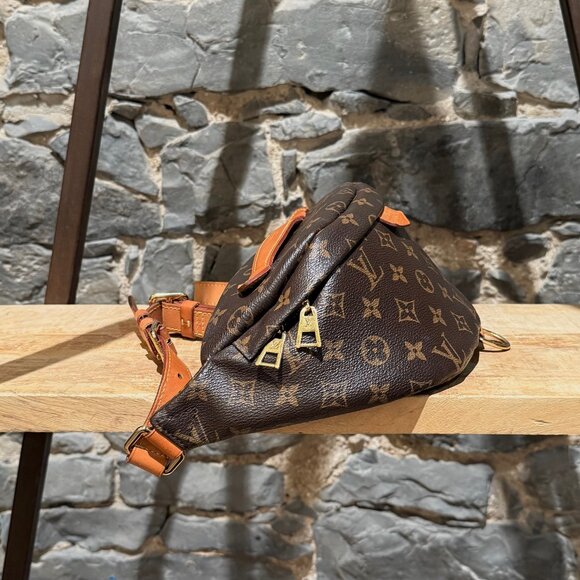Louis Vuitton 2019 Brown Monogram Bum Bag - Picture 10 of 15
